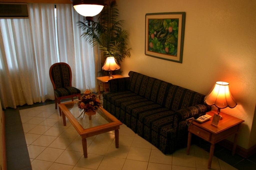 Mpt Suites Makati City Bilik gambar